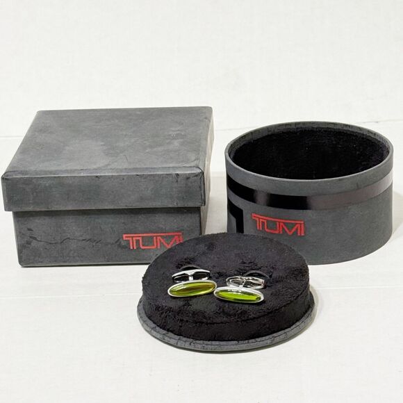 Tumi Green Cats Eye Cufflinks Oblong Shape Silvertone NIB